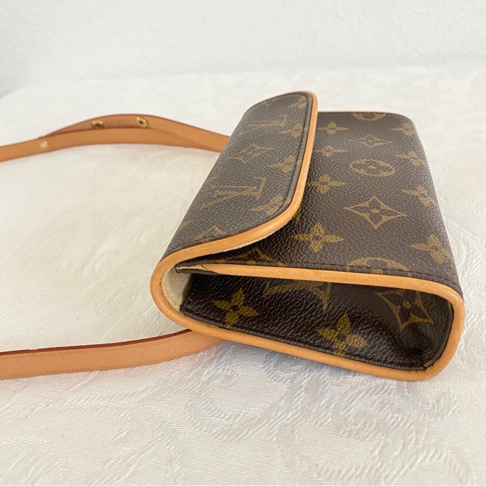 Louis Vuitton Pochette Florentine Belt Bag - Picture 5 of 16
